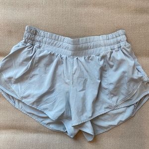 Lululemon hotty hot shorts 2.5” light blue